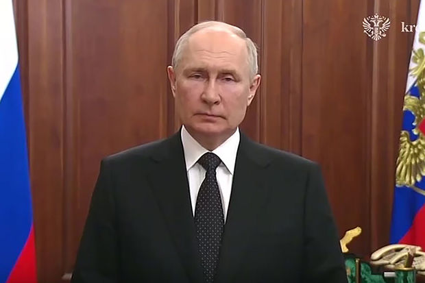 putin-xalqa-muraciet-edib-yenilenib-video